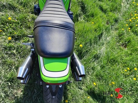 Kawasaki Z900 RS - Z900 RS CAFE - HATTECH FOUR - Umbau der Originalanlage