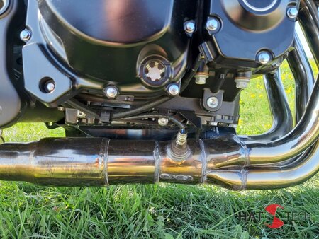 Kawasaki Z900 RS - Z900 RS CAFE - HATTECH FOUR - Umbau der Originalanlage