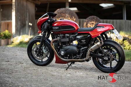 HATTECH Auspuff - RENNSTALL MOTO - OYK75 High - Schalldmpfer mit Anbauteilen fr TRIUMPH Speed Twin / Thruxton 1200 / R / RS auf original Krmmer - EU-Typgenehmigung poliert