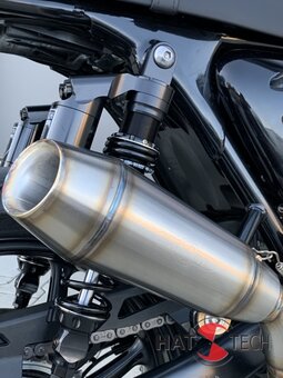 HATTECH Auspuff - RENNSTALL MOTO - OYK75 High - Schalldmpfer mit Anbauteilen fr TRIUMPH Speed Twin / Thruxton 1200 / R / RS auf original Krmmer - EU-Typgenehmigung poliert