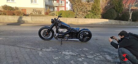 HATTECH Auspuff - LCS OYK Low - Schalldmpfer flach liegend, mit Anbauteilen fr die BMW R18 Modelle auf original Krmmer - EU-Typgenehmigung